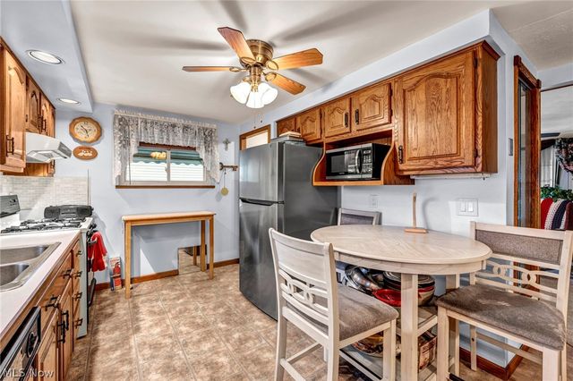 15425 Richard Drive, Brook Park, OH 44142