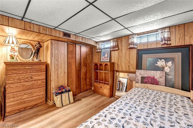 15425 Richard Drive, Brook Park, OH 44142