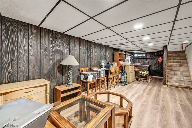 15425 Richard Drive, Brook Park, OH 44142