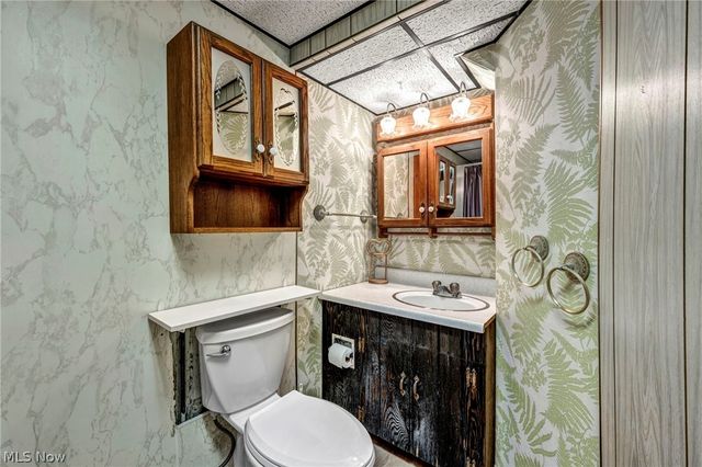 15425 Richard Drive, Brook Park, OH 44142