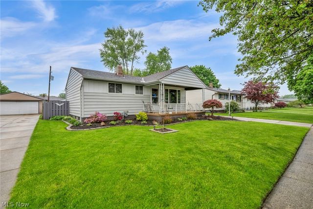 15425 Richard Drive, Brook Park, OH 44142