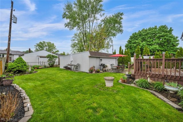 15425 Richard Drive, Brook Park, OH 44142
