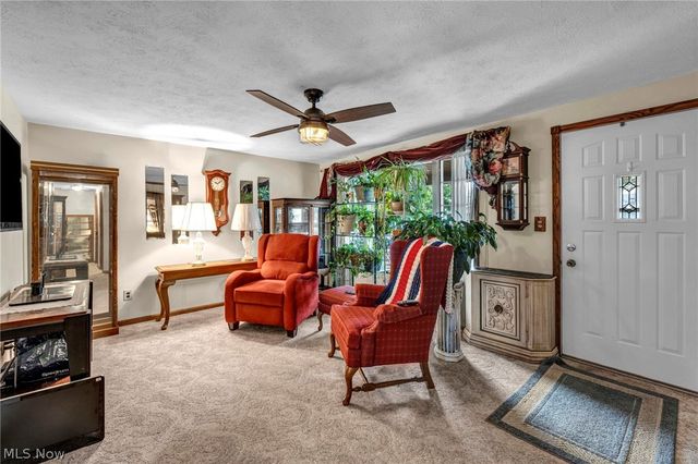 15425 Richard Drive, Brook Park, OH 44142