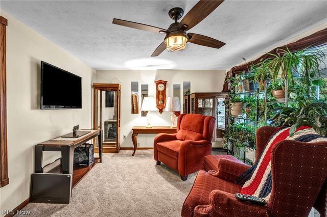 15425 Richard Drive, Brook Park, OH 44142