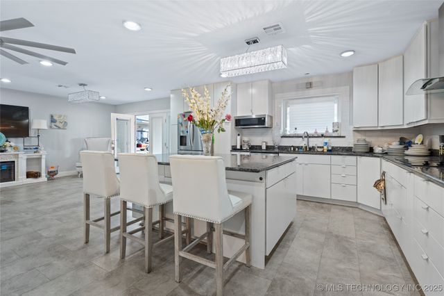 8596 State Highway 199, Dickson, OK 73401