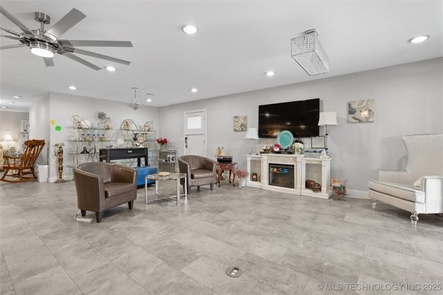 8596 State Highway 199, Dickson, OK 73401