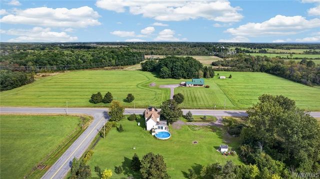 5604 Gasport Road, Royalton, NY 14067