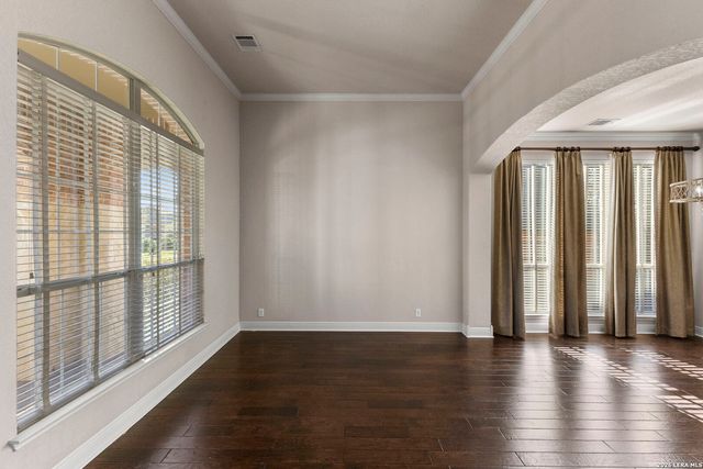 3327 Monarch, San Antonio, TX 78259