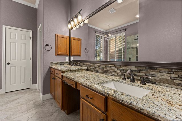 3327 Monarch, San Antonio, TX 78259
