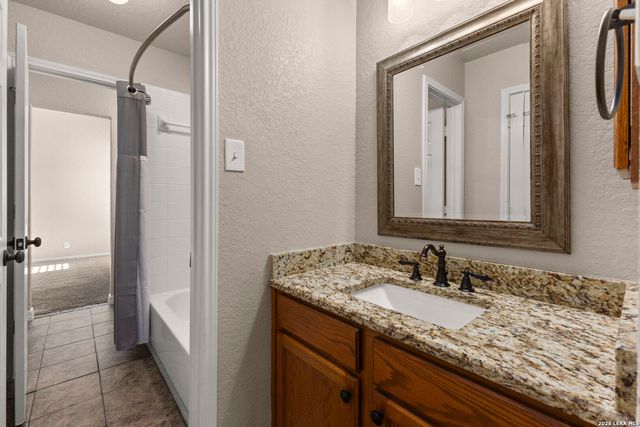 3327 Monarch, San Antonio, TX 78259