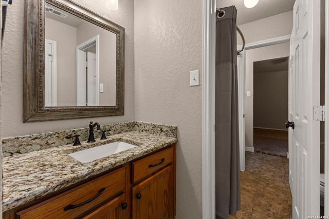 3327 Monarch, San Antonio, TX 78259