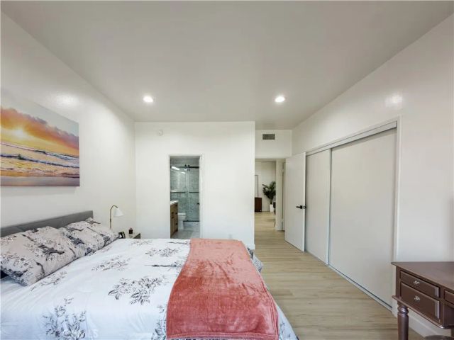 1944 Glendon 209, Los Angeles, CA 90025