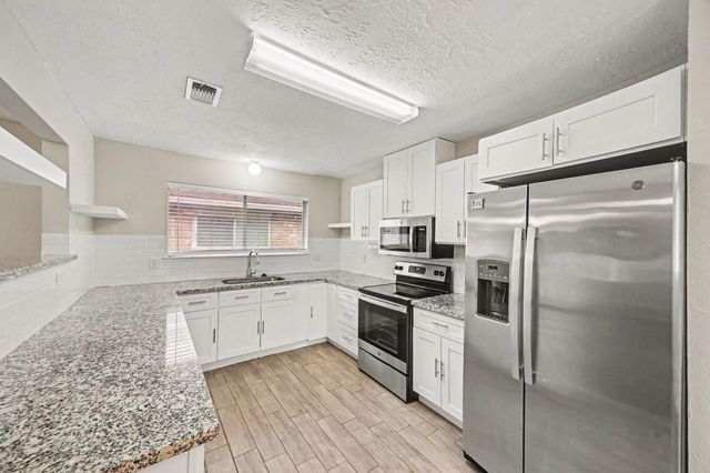 12615 Amado Drive, Houston, TX 77065