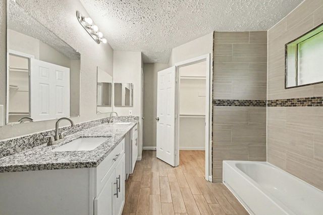 12615 Amado Drive, Houston, TX 77065