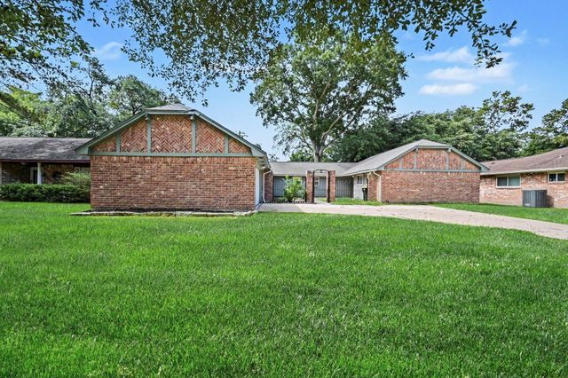 12615 Amado Drive, Houston, TX 77065