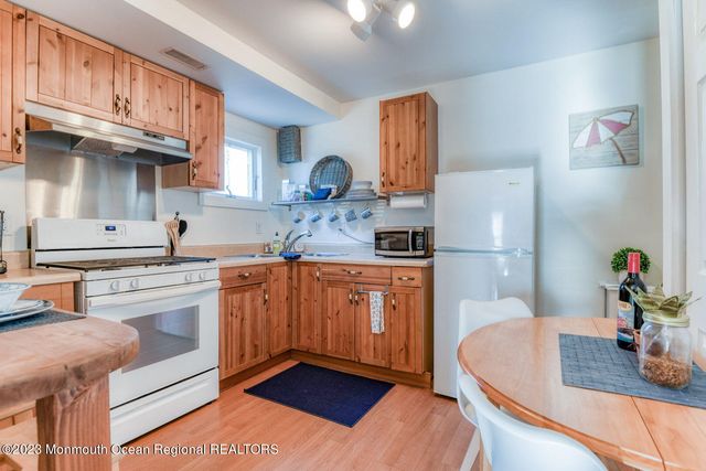 69 Franklin Avenue 2, Ocean Grove, NJ 07756