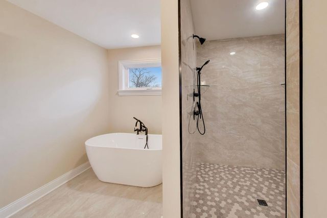 9322 S 54th Avenue, Oak Lawn, IL 60453