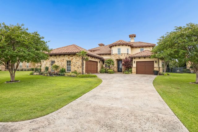 6212 Lakeside Drive, Fort Worth, TX 76179