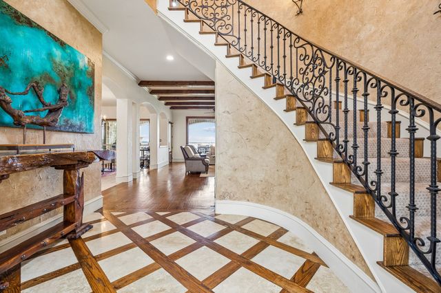 6212 Lakeside Drive, Fort Worth, TX 76179
