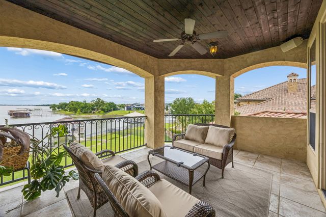 6212 Lakeside Drive, Fort Worth, TX 76179