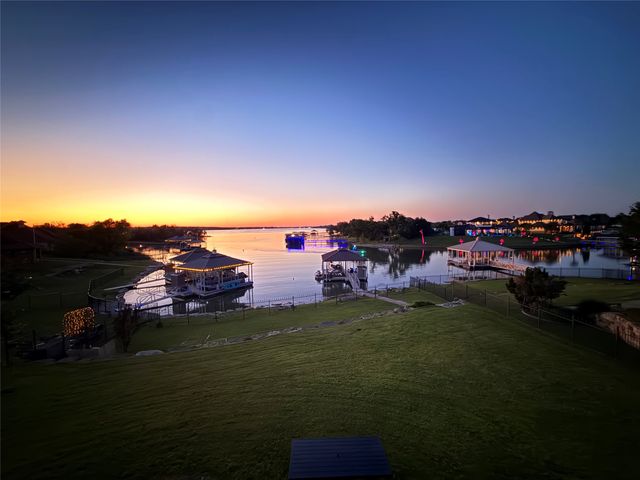 6212 Lakeside Drive, Fort Worth, TX 76179