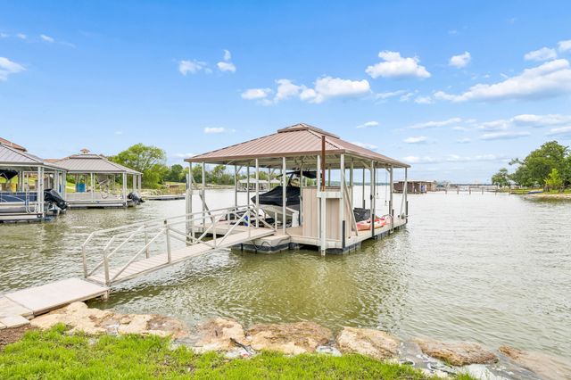 6212 Lakeside Drive, Fort Worth, TX 76179