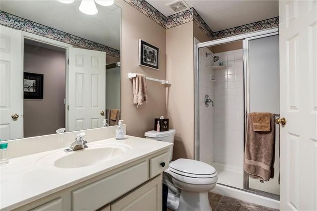 7611 Eicher Drive, Shawnee, KS 66217