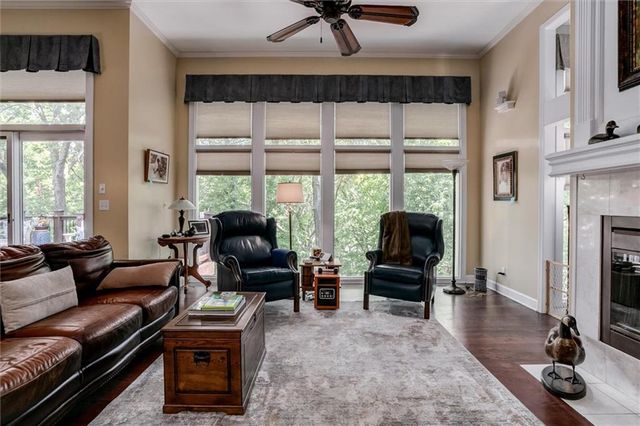 7611 Eicher Drive, Shawnee, KS 66217