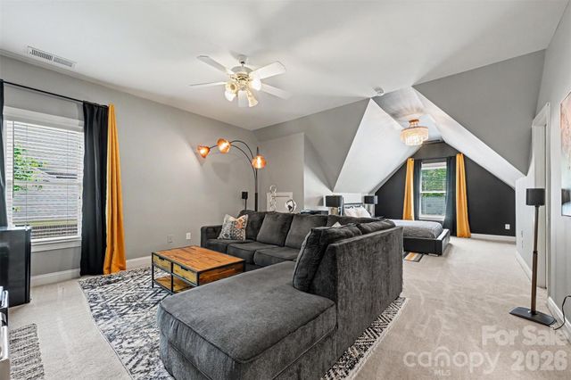 10808 Lederer Avenue, Charlotte, NC 28277