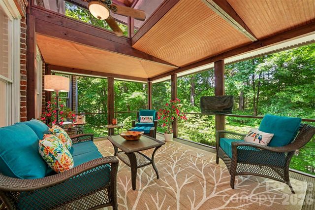 10808 Lederer Avenue, Charlotte, NC 28277