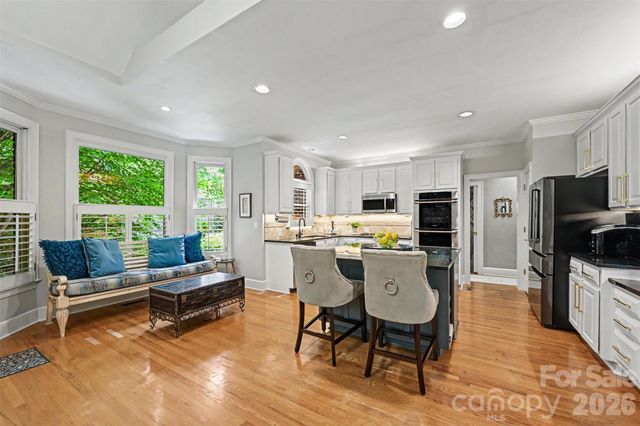10808 Lederer Avenue, Charlotte, NC 28277