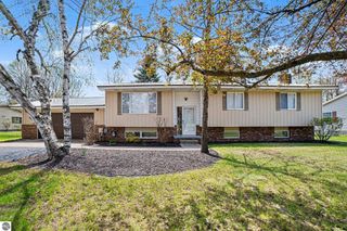 3431 Maradee Court, Farwell, MI 48622