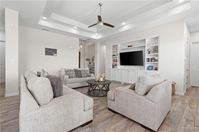 102 Heron Street, Los Fresnos, TX 78566