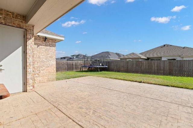102 Heron Street, Los Fresnos, TX 78566