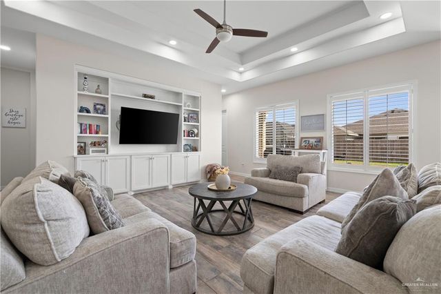 102 Heron Street, Los Fresnos, TX 78566