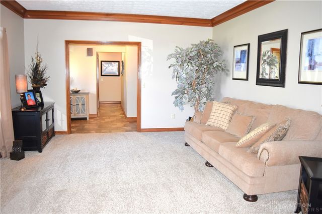 9 Eagles Way, Piqua, OH 45356