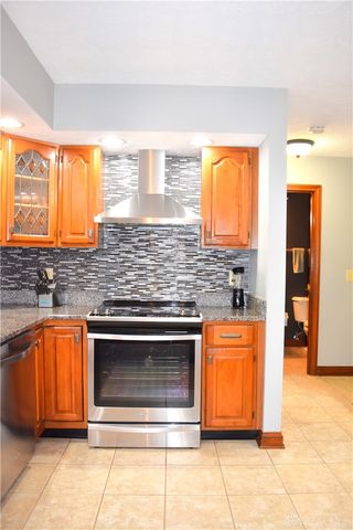 9 Eagles Way, Piqua, OH 45356