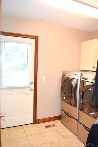 9 Eagles Way, Piqua, OH 45356