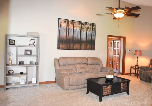 9 Eagles Way, Piqua, OH 45356
