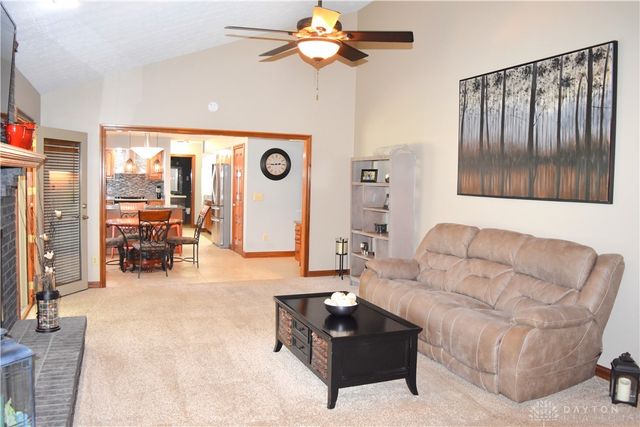 9 Eagles Way, Piqua, OH 45356