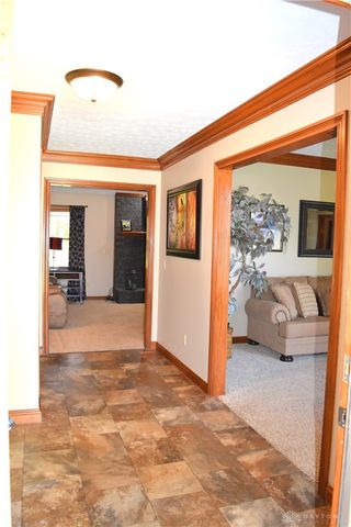 9 Eagles Way, Piqua, OH 45356