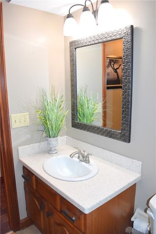 9 Eagles Way, Piqua, OH 45356
