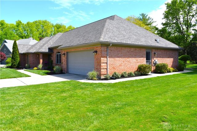 9 Eagles Way, Piqua, OH 45356