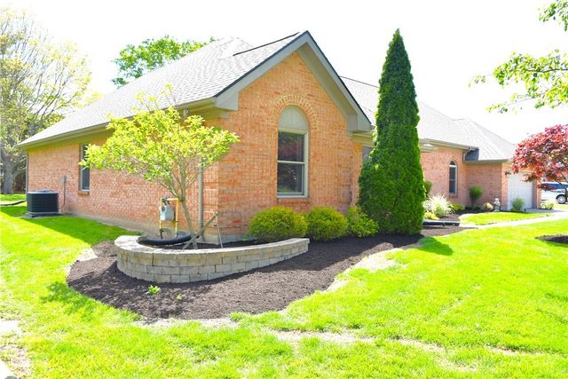 9 Eagles Way, Piqua, OH 45356
