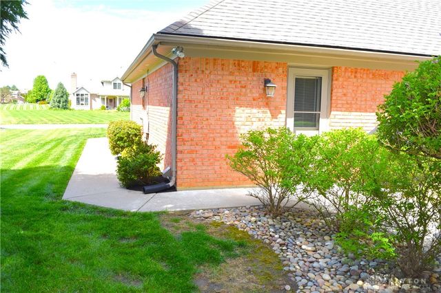 9 Eagles Way, Piqua, OH 45356