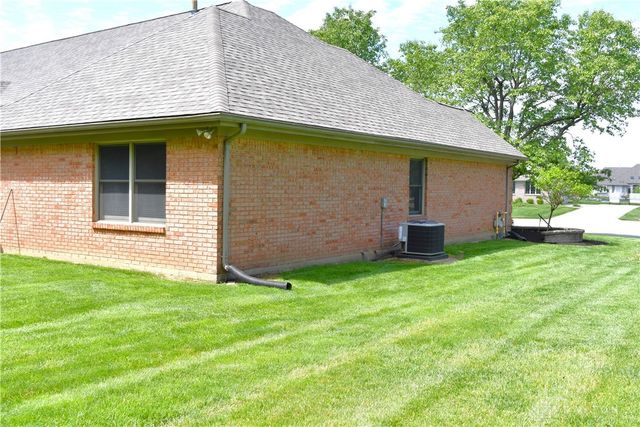 9 Eagles Way, Piqua, OH 45356