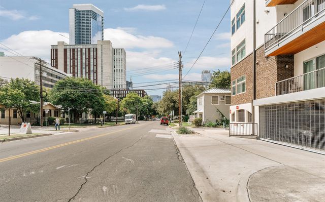 908 Nueces ST 24, Austin, TX 78701