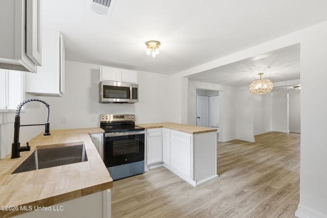 4585 Polk Lane, Olive Branch, MS 38654