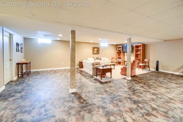 11641 Hawthorne Glen Drive, Grand Blanc, MI 48439