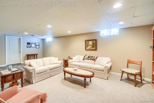 11641 Hawthorne Glen Drive, Grand Blanc, MI 48439